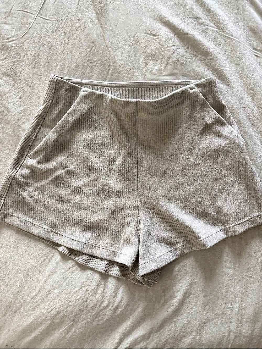 lululemon Ribbed High-Rise Shorts, size 4